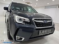 Subaru Forester 2.0XT CVT 4WD Sunroof 2017 Grey Rear Entertainment 